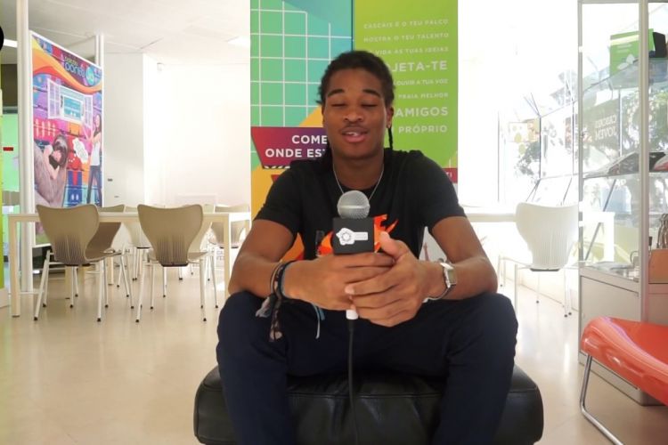 Embedded thumbnail for Adrianozinho Pires- Vencedor Bolsas Promoção de Talento